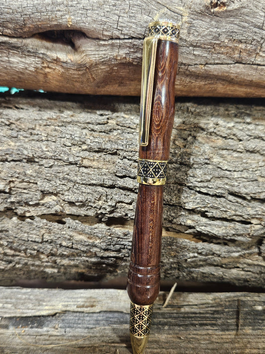 Sculptured Pen in Bocate