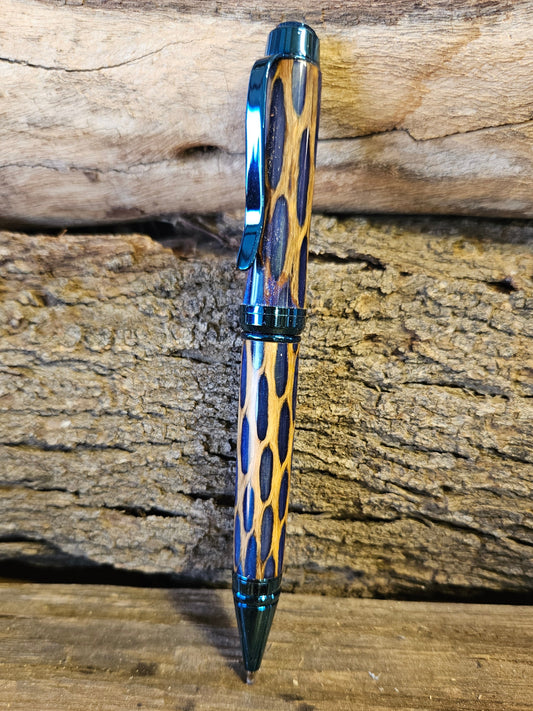 Blue Galaxy pen in Blue Choilla base