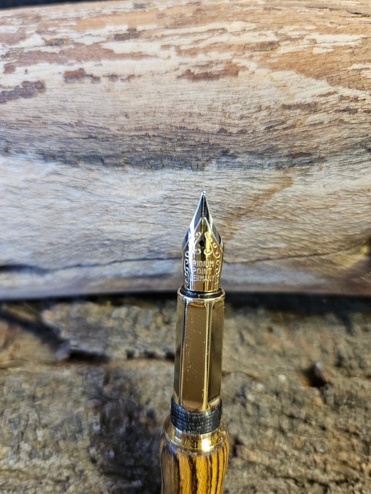 Tycoon Fountain Pen in Bocate  Wood